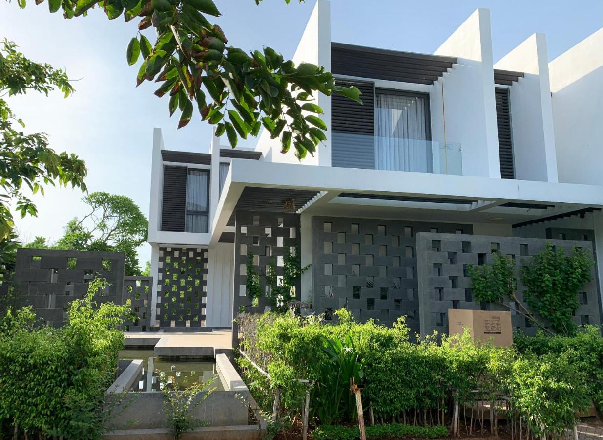 Okinawa Villas&Beach Club - Oceanami Resort Long Hai Zewnętrze zdjęcie